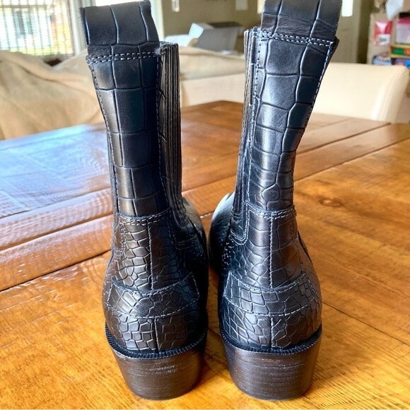 NEW Vintage Foundry Co. Main Croc Embossed Black Leather Ankle Boot Size 7.5 - Picture 10 of 16